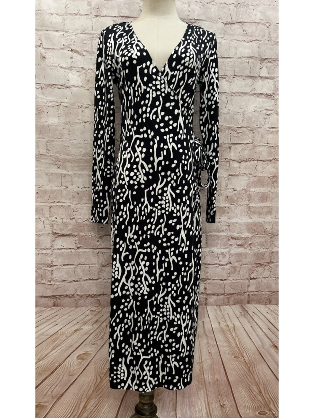 Diane von Furstenberg x Target Black White Abstract Wrap Midi Dress NEW Size XS